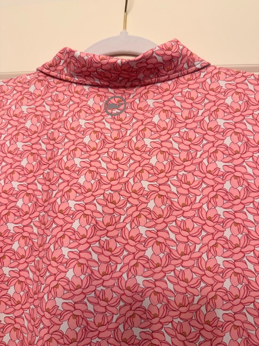 Vineyard Vines OTG Palmero Polo Shirt Pink Floral Size Medium NWOT - Picture 3 of 5